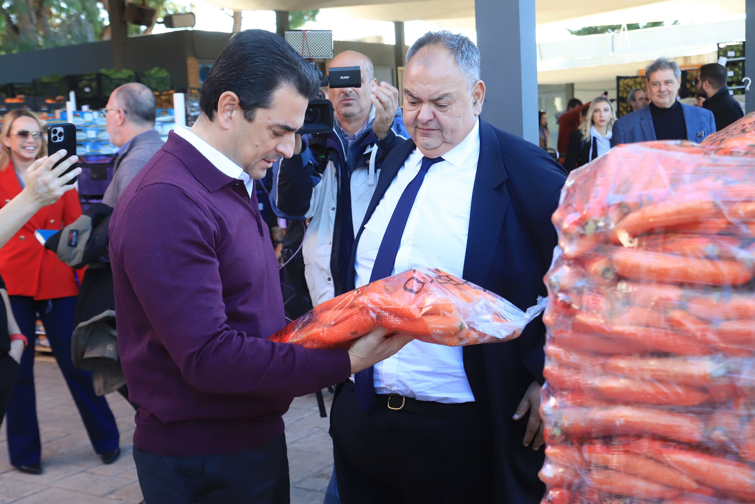 "Στηρίζουμε ιδίως τις ομάδες που έχουν μεγαλύτερη ανάγκη"